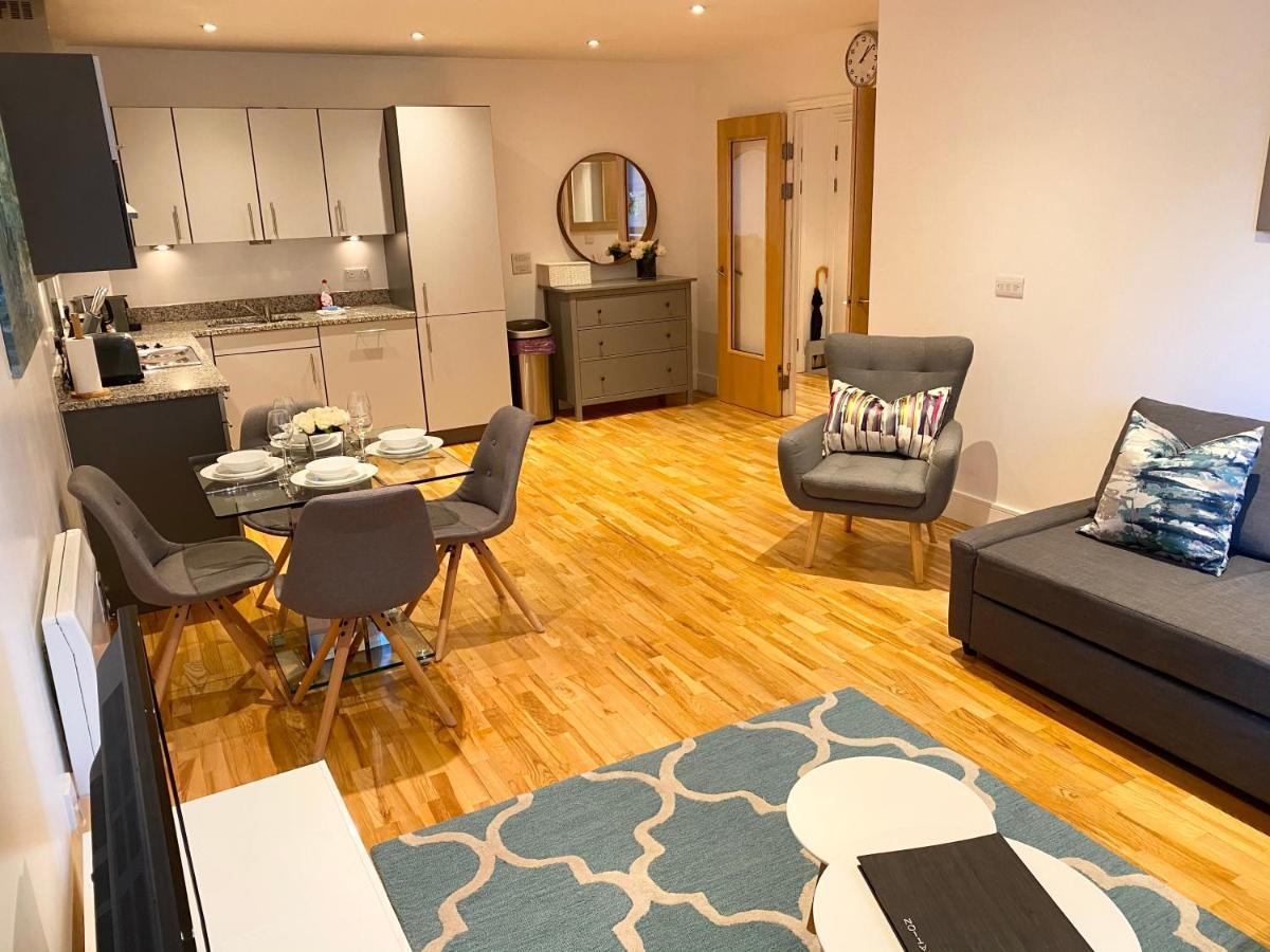 Urban Living'S - The Burley Luxury City Apartment Oxford Bagian luar foto